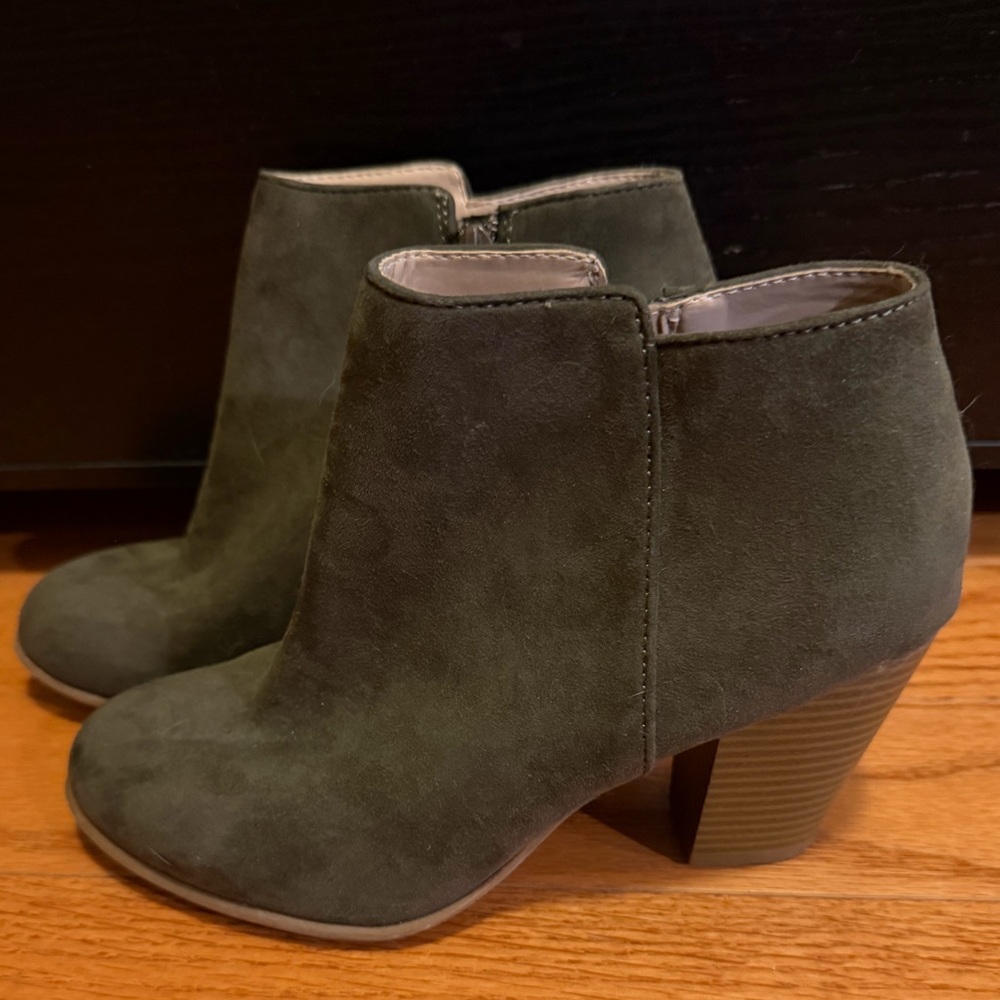 Old Navy Dark Green Suede Ankle Booties